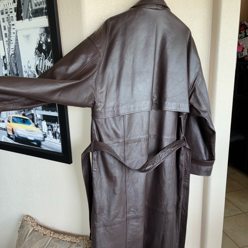 Deerskin Trading Post Leather Trench coat, Chocolate brown, Belted. Unisex. 1X - Picture 6 of 17